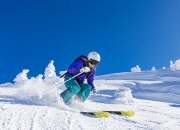 开云棋牌官方-当活塞铁壁遇上库里神箭，两种压制如何定义篮球的进化？