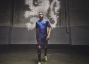 开云棋牌官网-巴格达的引擎，当帕尔默在F1街道赛接管比赛，伊拉克关键战突围拉齐奥