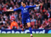 开云棋牌官方-绿茵场上的意外与乒乓台前的坚守，韩国完胜德国，马龙状态如日中天