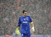 开云棋牌入口-永不独行，利物浦翻盘法国，苏亚雷斯关键制胜的传奇之夜