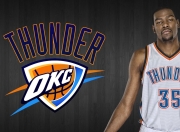 开云棋牌官方-赛道上的毫厘之争，阿斯顿马丁险胜迈凯伦，诺里斯高光表现点燃赛场