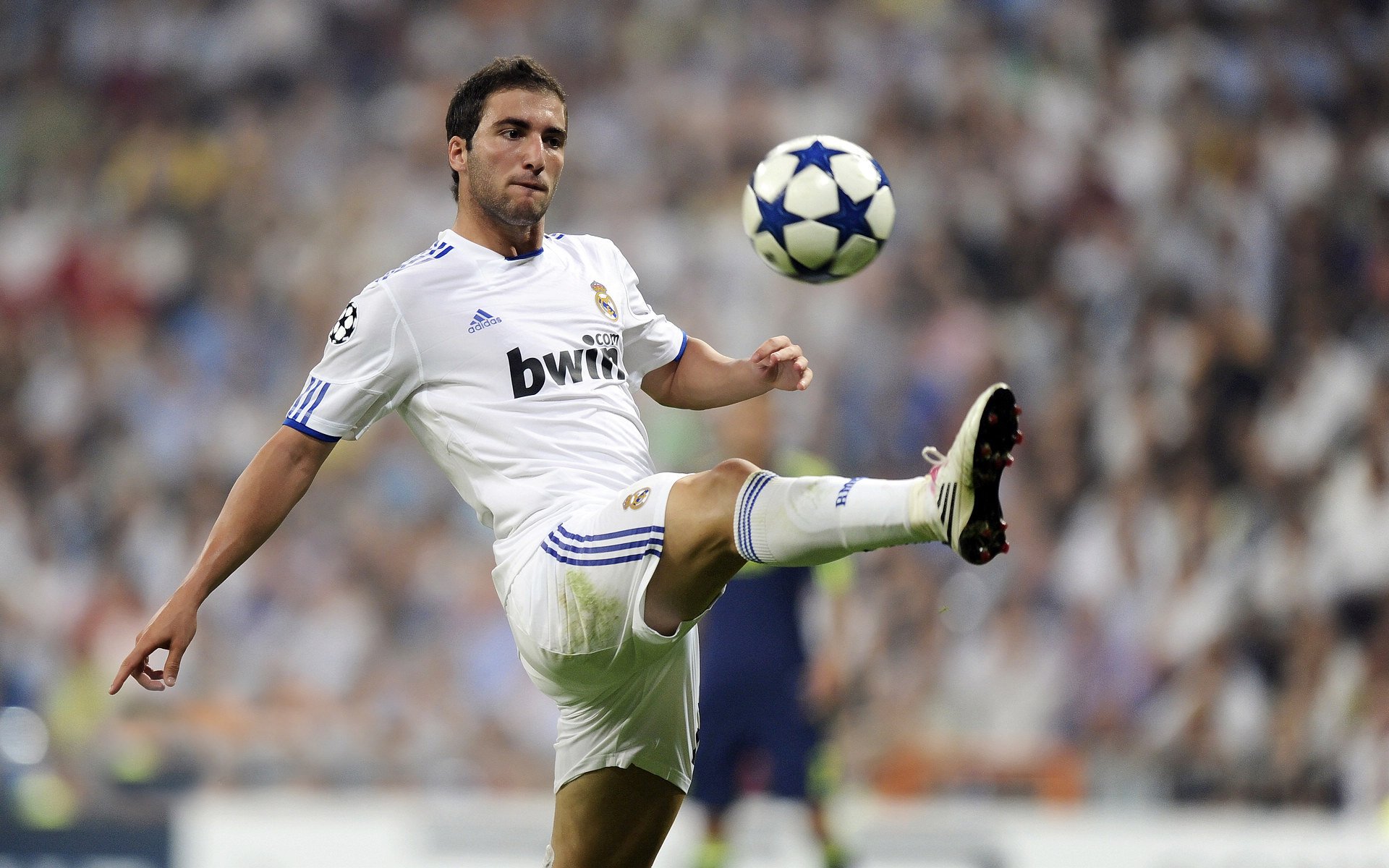 赛道之外,拉什福德的完美之夜