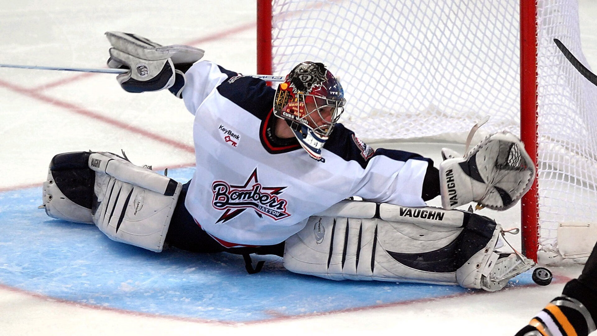 欧冠半决赛之夜,阿尔瓦雷斯的压制级表演,定义现代前锋新维度